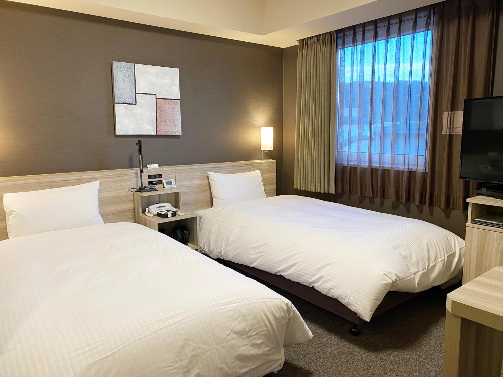 Hotel Route-Inn Yamagata Minami -Daigaku Byoin Mae- Экстерьер фото